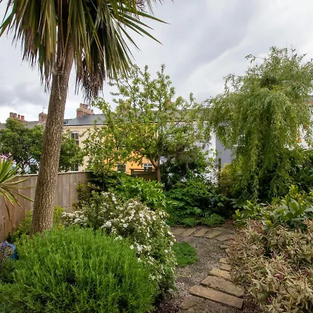 3 Bed In Oc-s113 * Scarborough