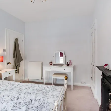 Ridsdale House *