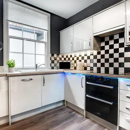 3 Bed In Oc-s113 Scarborough